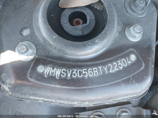 2011 MINI COOPER S WMWSV3C56BTY22304 Photo 8