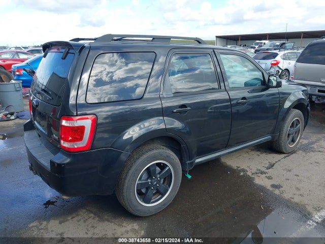 Продажа на аукционе авто 2011 Ford Escape Xlt, vin: 1FMCU9DG0BKB59911, номер лота: 38743658