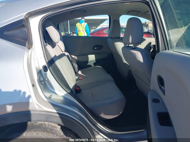 Honda HR-V LX 2016 3CZRU5H30GM708841 Image 8