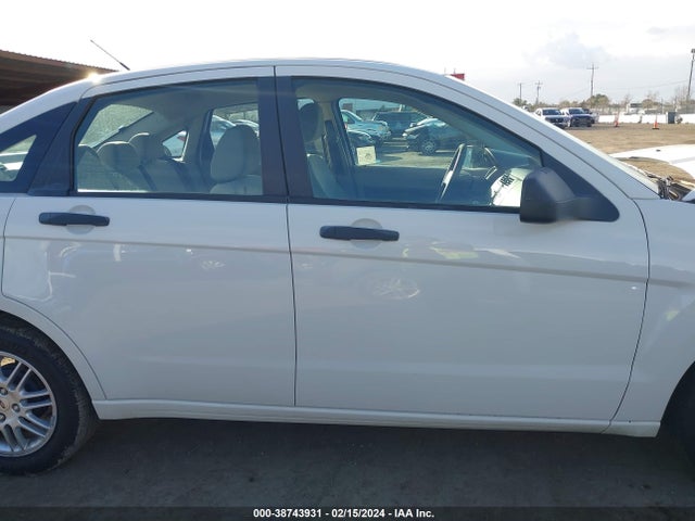 2010 FORD FOCUS SE VIN: 1FAHP3FN3AW103047