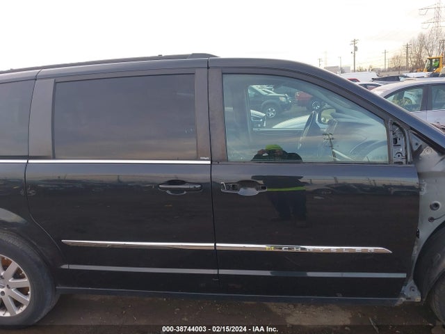 2014 CHRYSLER TOWN & COUNTRY TOURING VIN: 2C4RC1BG9ER237002