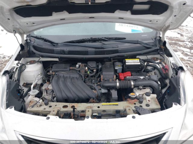 3N1CN7AP1EL807529 Nissan Versa 1.6 Sv