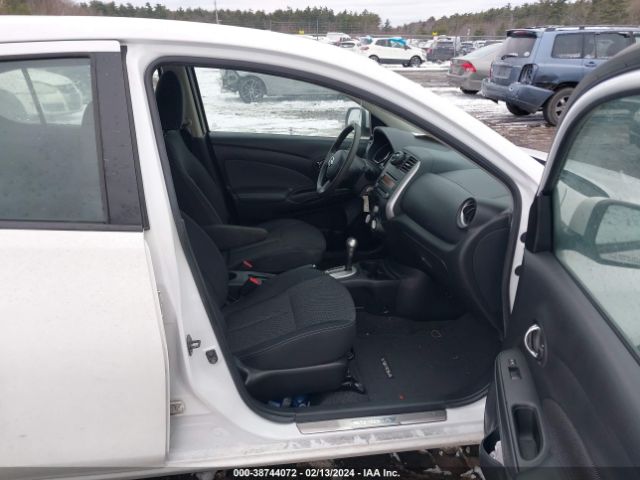3N1CN7AP1EL807529 Nissan Versa 1.6 Sv