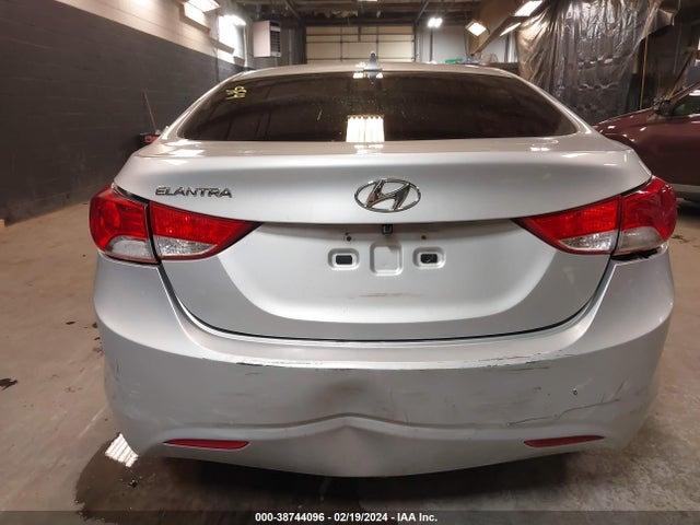 2013 HYUNDAI ELANTRA GLS (ULSAN PLANT) VIN: KMHDH4AEXDU865211