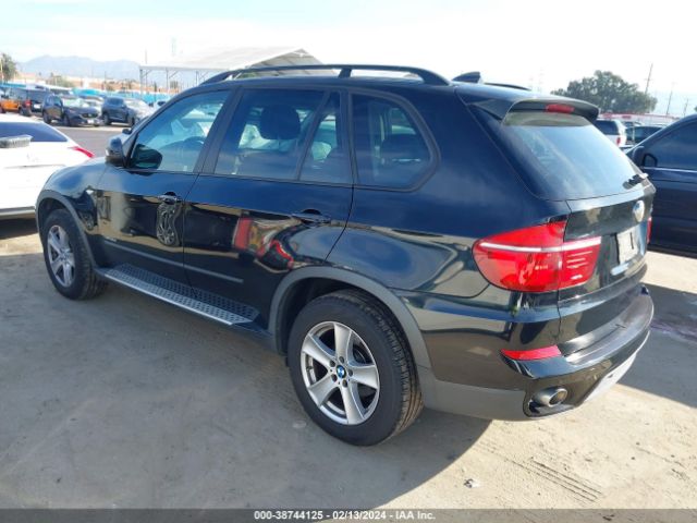 2012 BMW X5 5UXZW0C57CL670837 Photo 2
