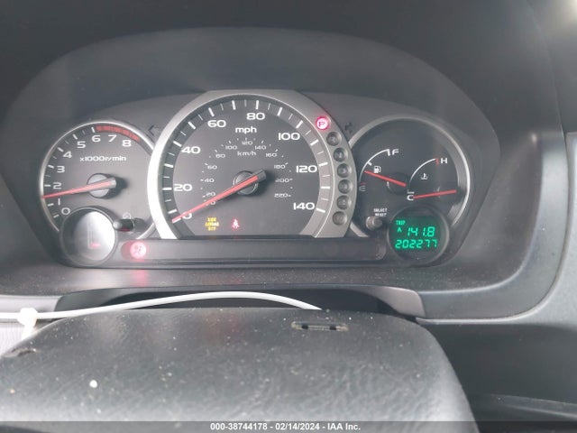 2004 HONDA PILOT LX VIN: 2HKYF18194H513583