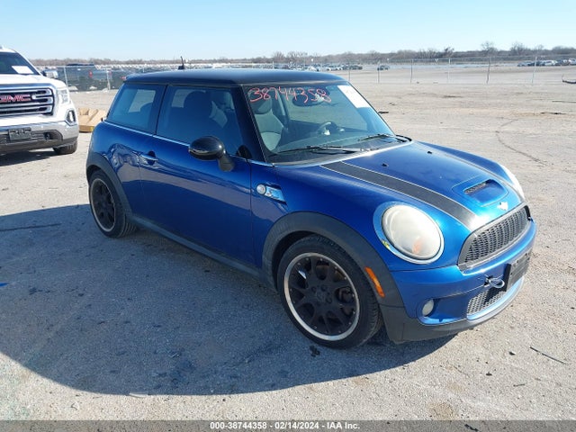2008 MINI COOPER S WMWMF73568TV36264 Photo 0