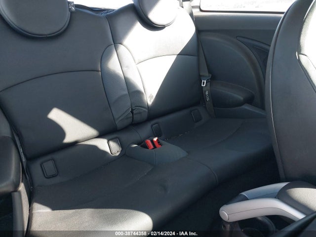 2008 MINI COOPER S WMWMF73568TV36264 Photo 7