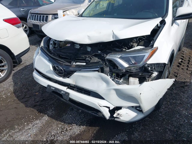 Toyota Rav4 Xle 2018 JTMRFREV7JJ228555 Image 6