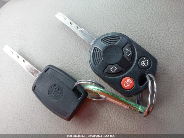 1FADP3F24EL275924 Ford FOCUS SE