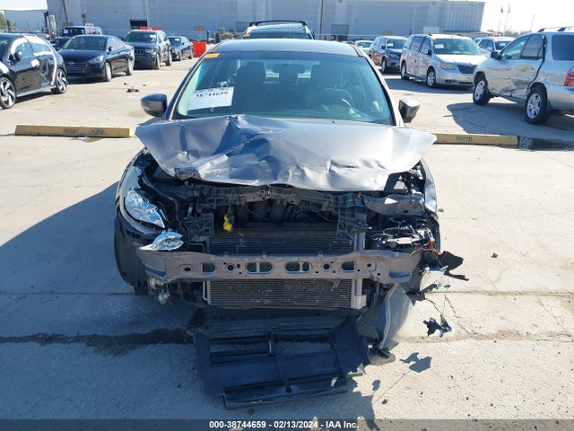 1FADP3F24EL275924 Ford FOCUS SE
