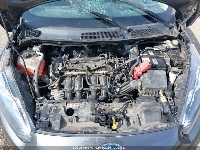 Ford FIESTA SE 2018 3FADP4BJXJM146985 Image 10