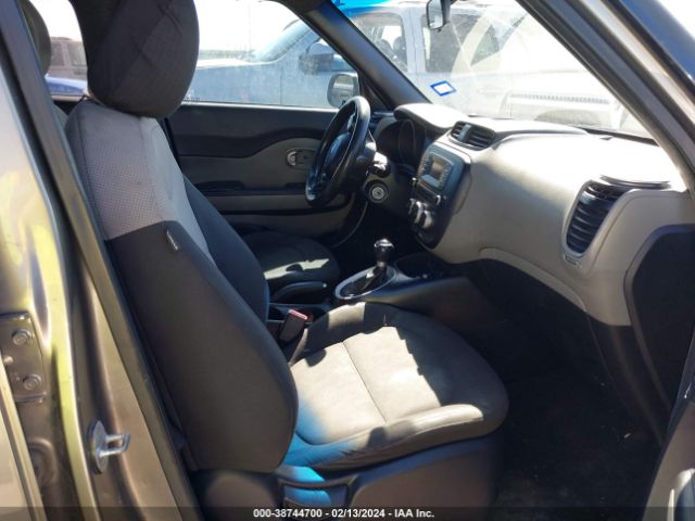 KNDJN2A23F7132512 KIA Soul