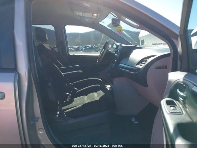 2C4RDGBG4FR663438 Dodge Grand Caravan Avp/se