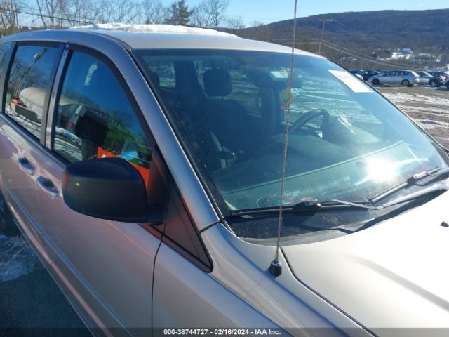 2C4RDGBG4FR663438 Dodge Grand Caravan Avp/se