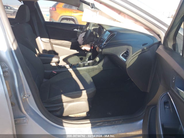 Chevrolet Cruze Lt Auto 2017 1G1BE5SMXH7124649 Image 5