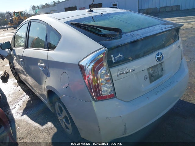 Toyota Prius Three 2015 JTDKN3DUXF0480548 Image 3