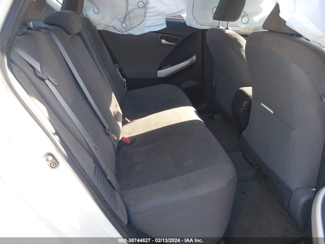 Toyota Prius Three 2015 JTDKN3DUXF0480548 Image 8