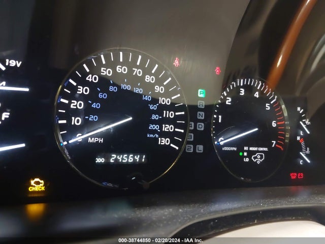 2003 LEXUS LX 470 VIN: JTJHT00W333524595