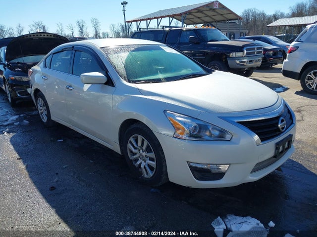 Nissan Altima 2.5 S 2014 1N4AL3AP3EN330207 Image 1