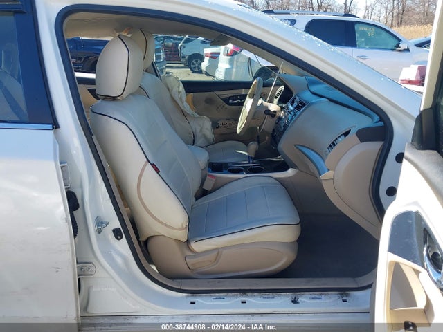 Nissan Altima 2.5 S 2014 1N4AL3AP3EN330207 Image 5