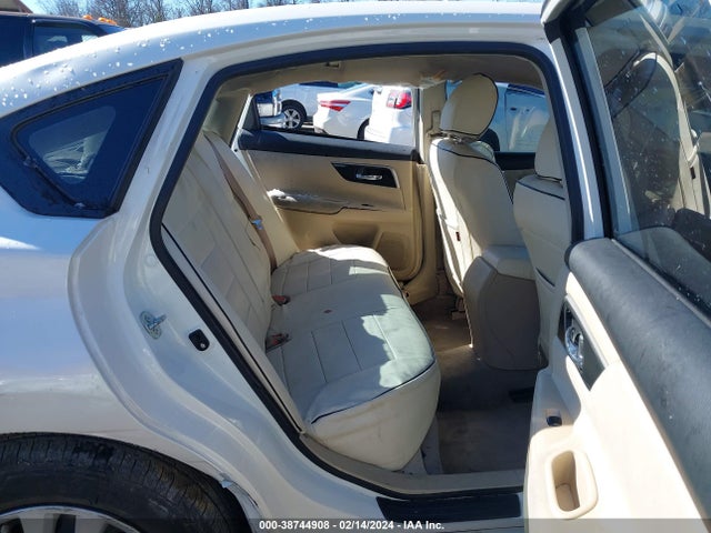 Nissan Altima 2.5 S 2014 1N4AL3AP3EN330207 Image 8