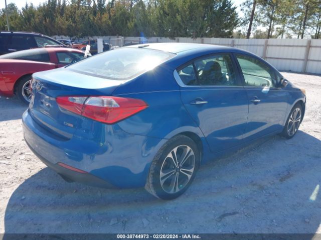 KNAFZ4A88E5115349 KIA FORTE EX