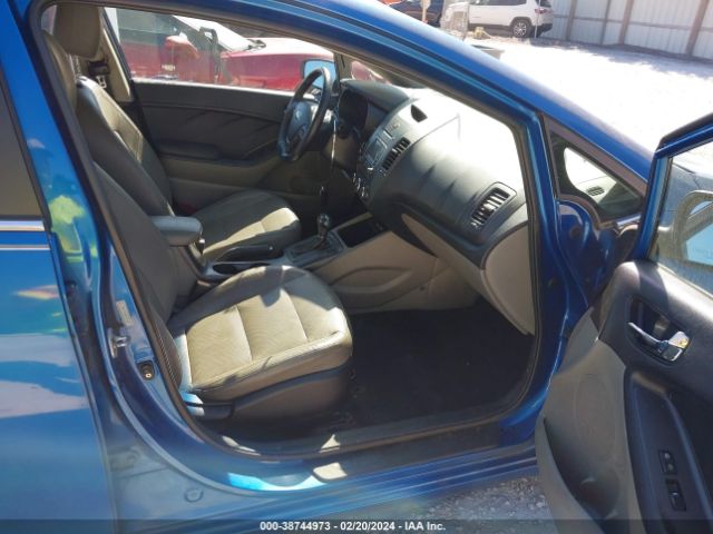 KNAFZ4A88E5115349 KIA FORTE EX