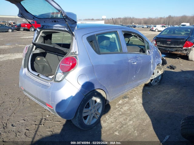 Chevrolet Spark Ls Auto 2014 KL8CB6S97EC476394 Image 4
