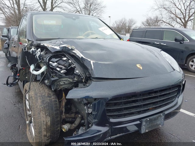 2016 PORSCHE CAYENNE WP1AB2A29GLA97054 Photo 0