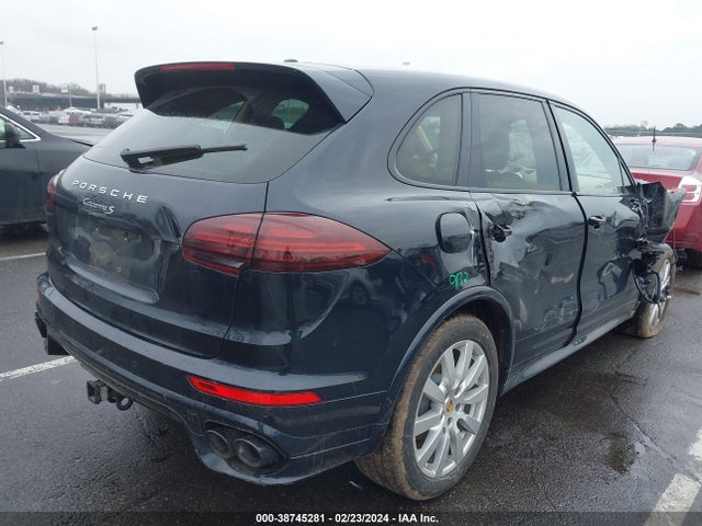 2016 PORSCHE CAYENNE WP1AB2A29GLA97054 Photo 3