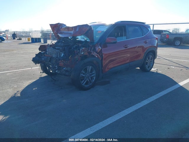 KIA SELTOS S 2023 KNDEU2AA3P7383933 Image 2