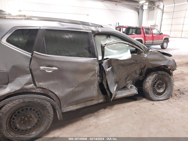 Nissan ROGUE S 2017 KNMAT2MV2HP536707 Image 6