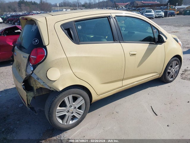 Chevrolet Spark Ls Auto 2014 KL8CB6S95EC571732 Image 4