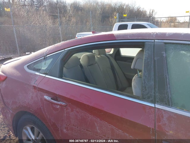 Hyundai SONATA SE 2016 5NPE24AFXGH357905 Image 6