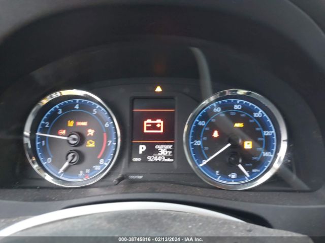 2T1BURHE8HC916735 Toyota COROLLA LE