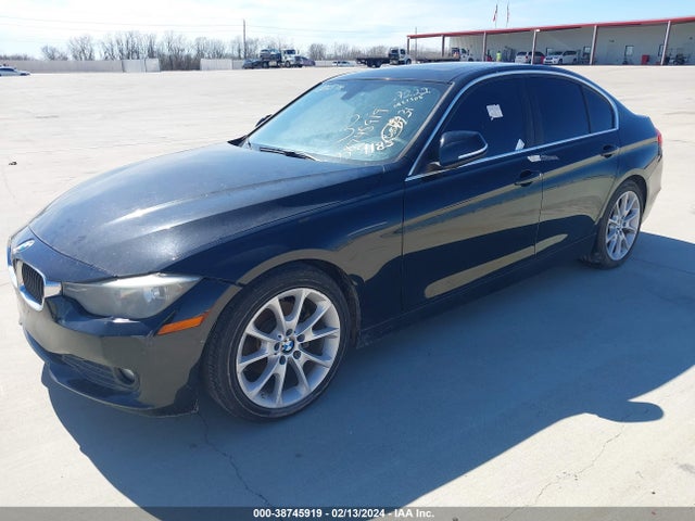 BMW 320i 2015 WBA3B1C59FK139185 Image 2