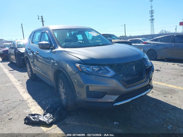Nissan ROGUE S 2017 5N1AT2MV2HC815223 main image