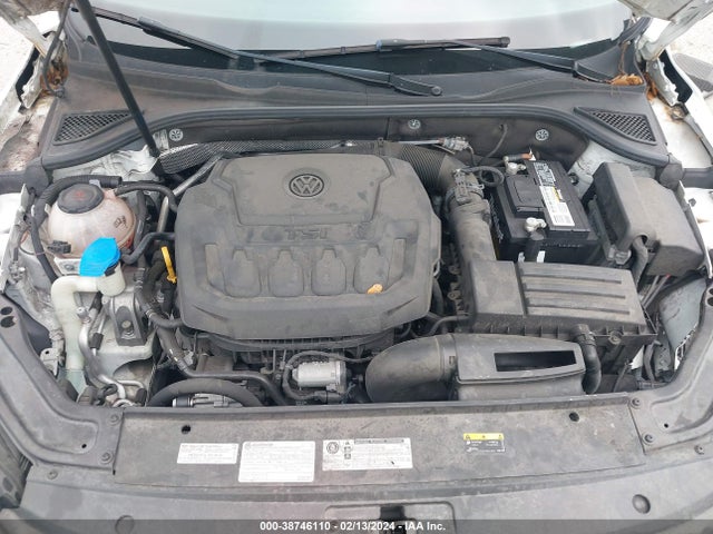 1VWLA7A31KC006321 Volkswagen Passat 2.0t Wolfsburg Edition