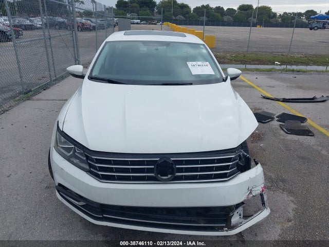 1VWLA7A31KC006321 Volkswagen Passat 2.0t Wolfsburg Edition