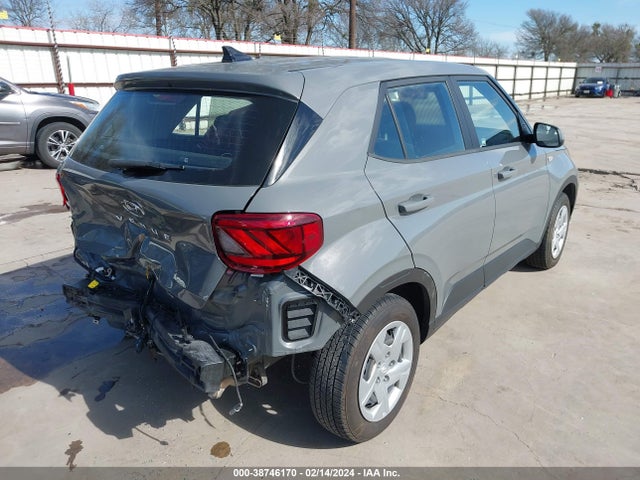 Hyundai Venue Se 2020 KMHRB8A39LU044161 Image 4