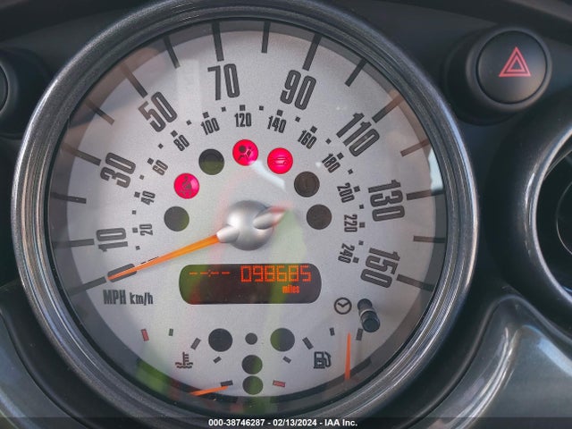 2006 MINI COOPER S WMWRE33576TL19479 Photo 6