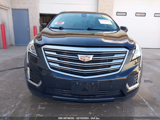 1GYKNDRS1HZ183075 Cadillac XT5 LUXURY