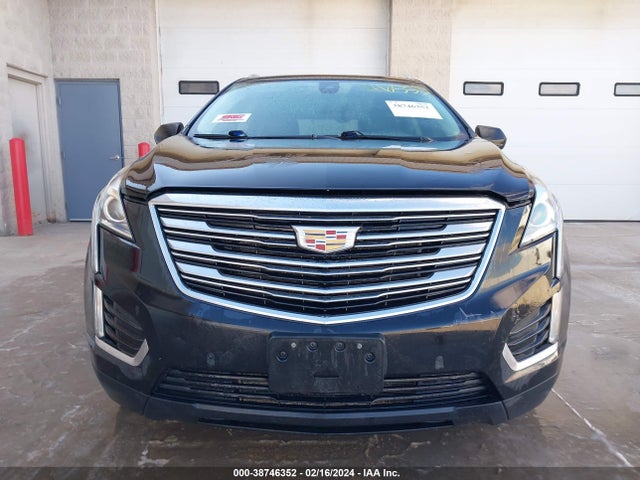 1GYKNDRS1HZ183075 Cadillac XT5 LUXURY