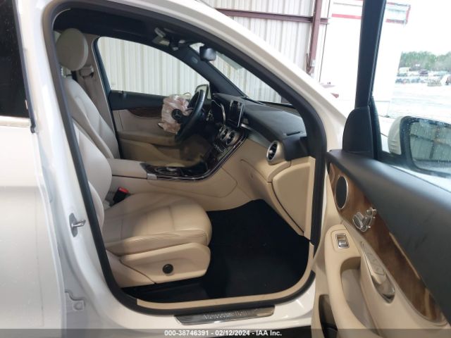WDC0G4KB7JV075259 Mercedes-Benz Glc 300 4matic