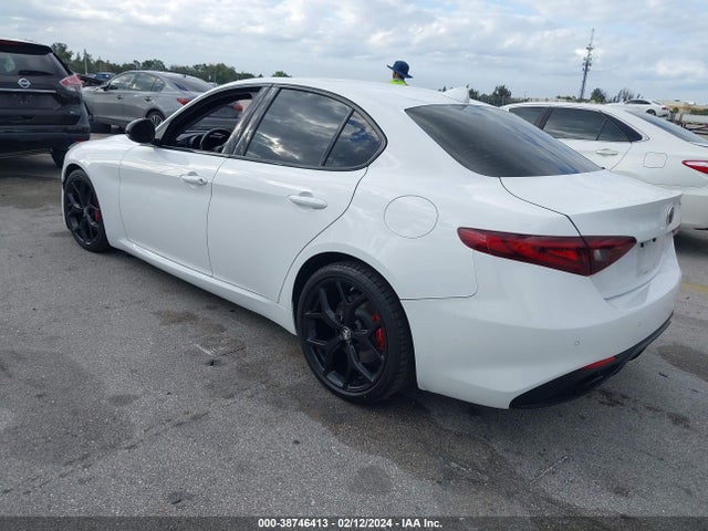 ZARFAMAN5L7633913 Alfa Romeo Giulia Sport Rwd