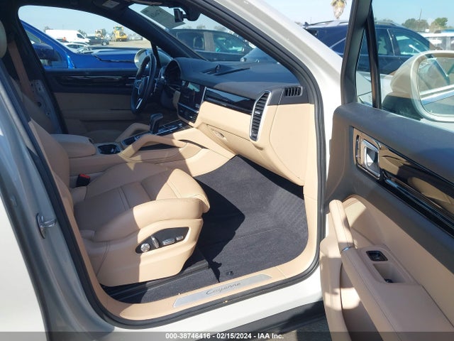 2021 PORSCHE CAYENNE WP1AA2AY1MDA00331 Photo 4
