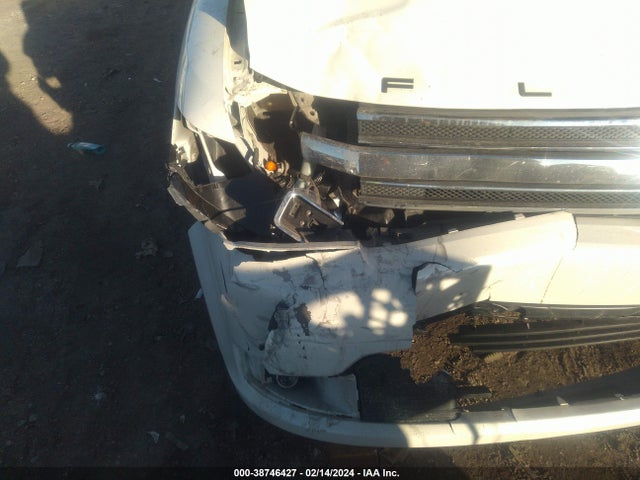 Ford FLEX SEL 2018 2FMGK5C89JBA05359 Image 17
