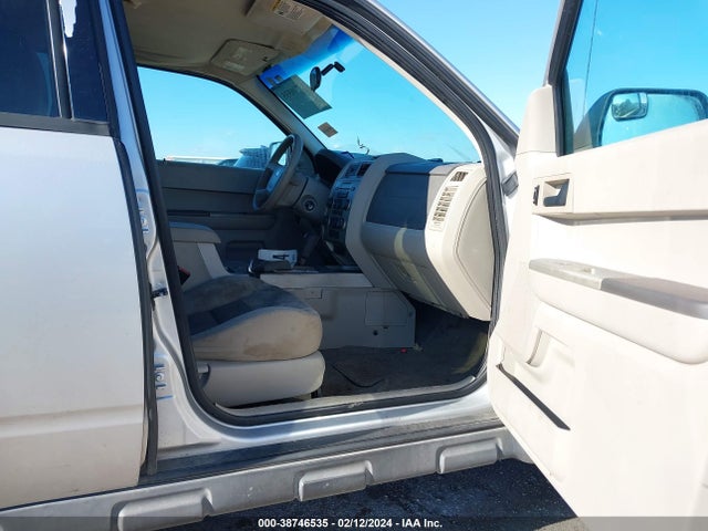 2008 FORD ESCAPE XLT VIN: 1FMCU03168KA08878