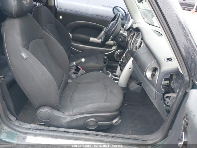 2004 MINI COOPER S WMWRE334X4TD83801 Photo 4
